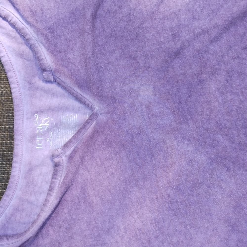 Ladies purple 💜 top ~ 3X